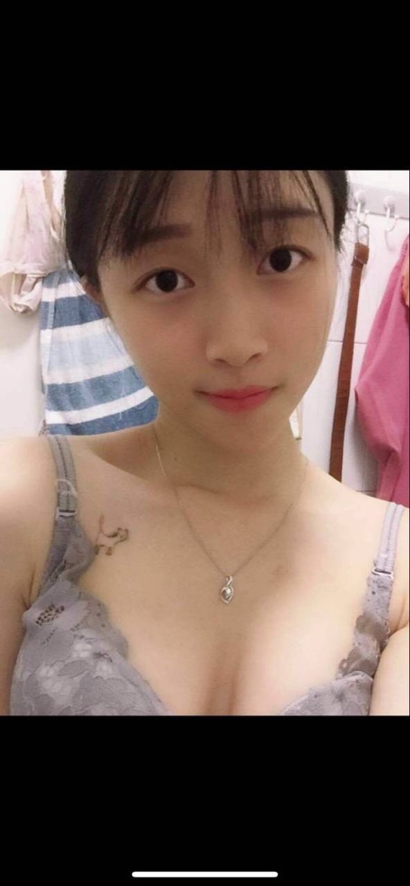 湖北仙桃00后 #张雨欣 小女友和男友甜蜜啪啪自拍，浪荡小女友反差同时交往3个大叔级别的男人被男友发现报复3.jpg